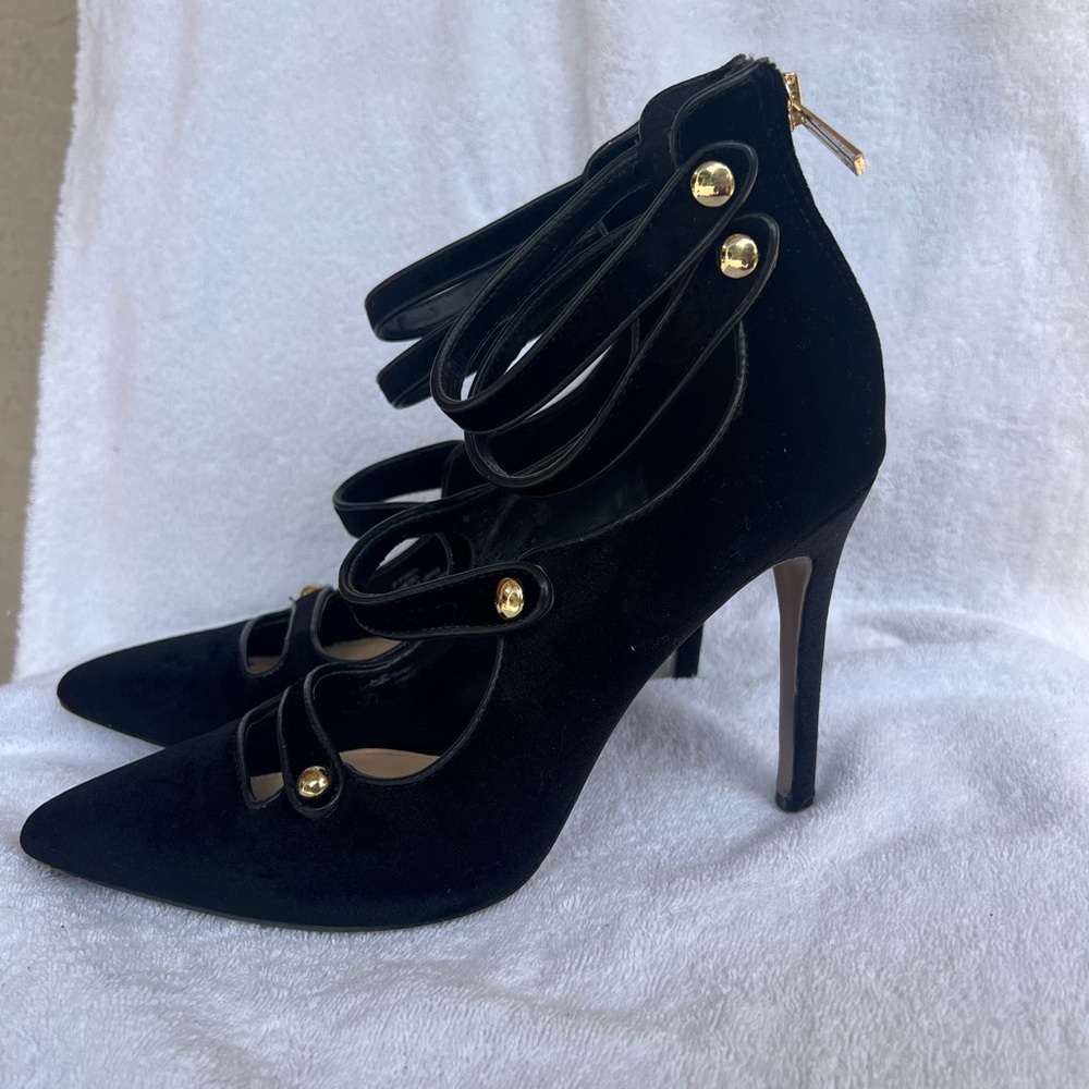 Black heels. Sz:9.5. Jessica Simpson brand